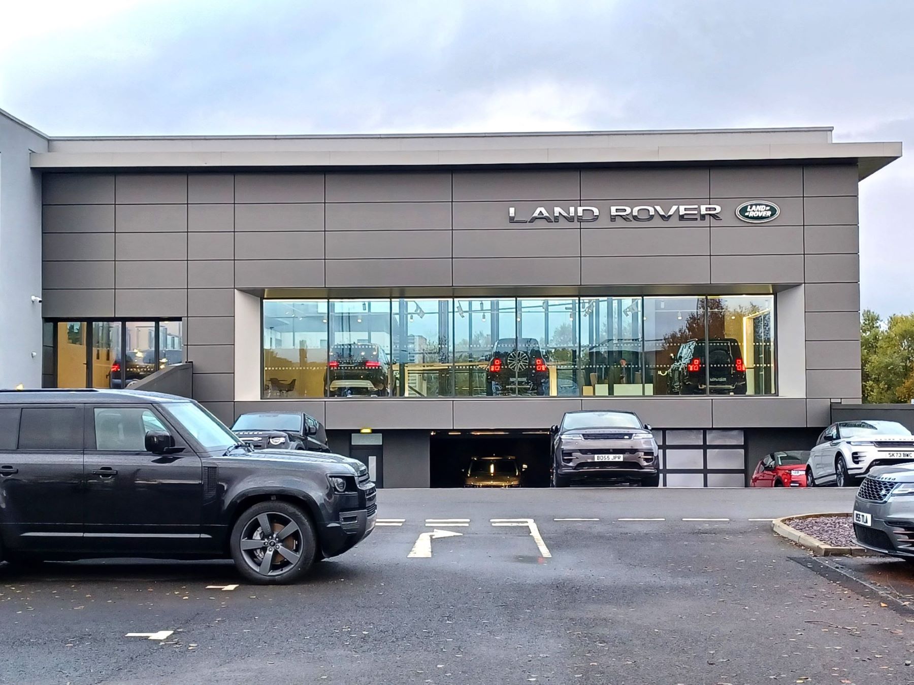 Pentland Land Rover Newbridge